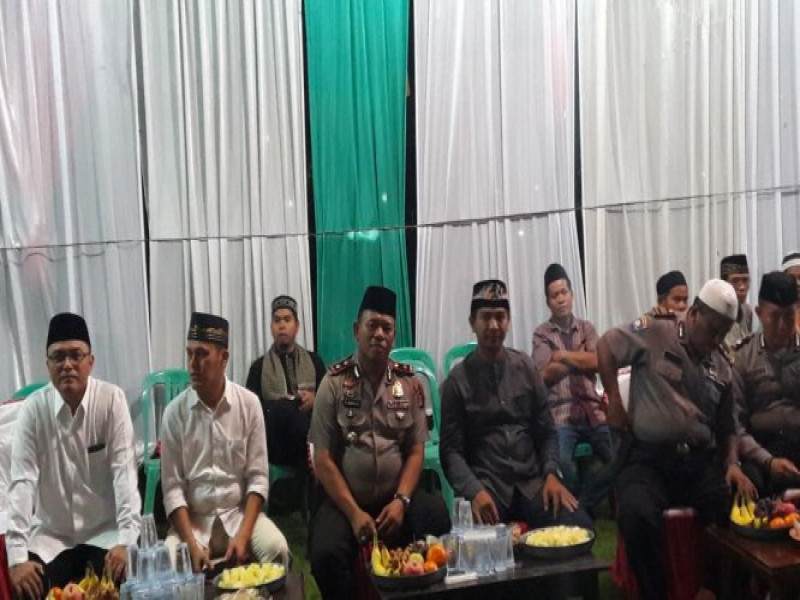 IMG-kapolsek-neglasari-bersama-sekcam-neglasari-dan-lurah-selapajang-jaya-hadiri-peringaratan-isra-miraj