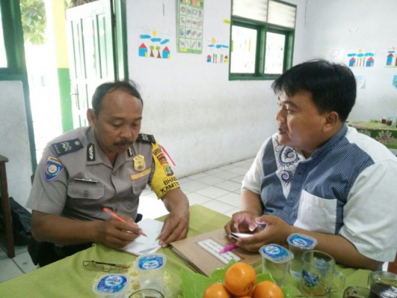 IMG-aiptu-t-raharjo-pantau-usbn-wilayah-kelurahan-kunciran-indah