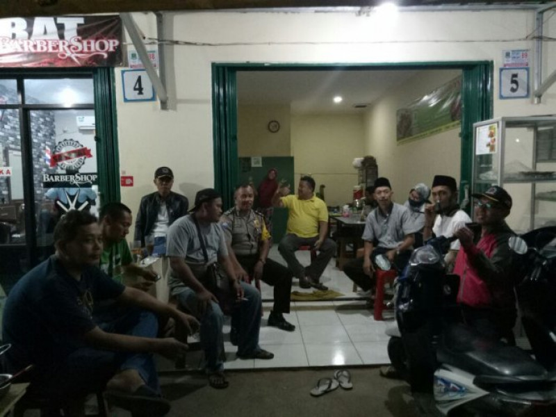 IMG-bhabinkamtibmas-polsek-cipondoh-kumpul-bareng-forum-rt-dan-rw