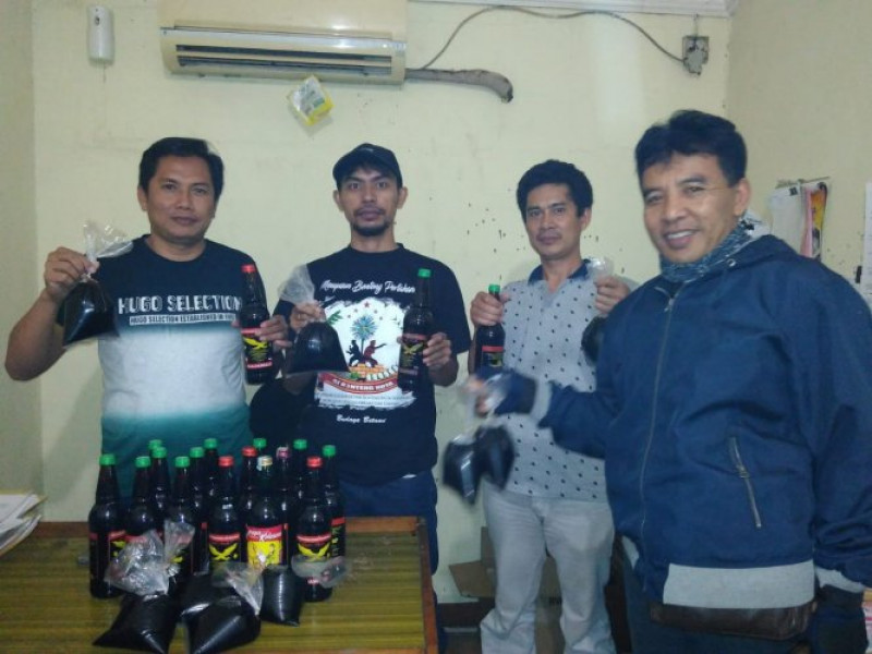 IMG-pedagang-jamu-tertangkap-tangan-menjual-minuman-keras-di-bulan-suci-ramadhan-1439-h