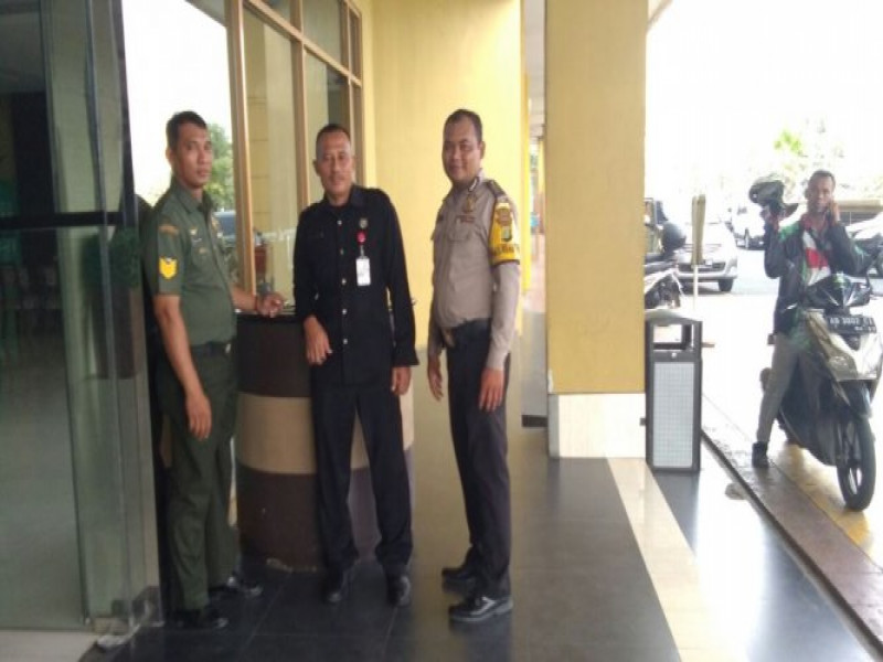 IMG-bripka-sutrisno-kunjungan-rangka-sambang-dan-silahturahmi-dengan-security-gwr