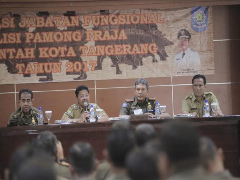 IMG-399-petugas-satpol-pp-siap-wujudkan-keamanan-kota-tangerang