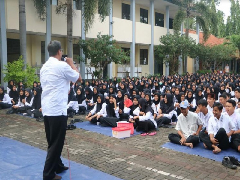 IMG-satpol-pp-goes-to-school-antisipasi-kenalakan-remaja