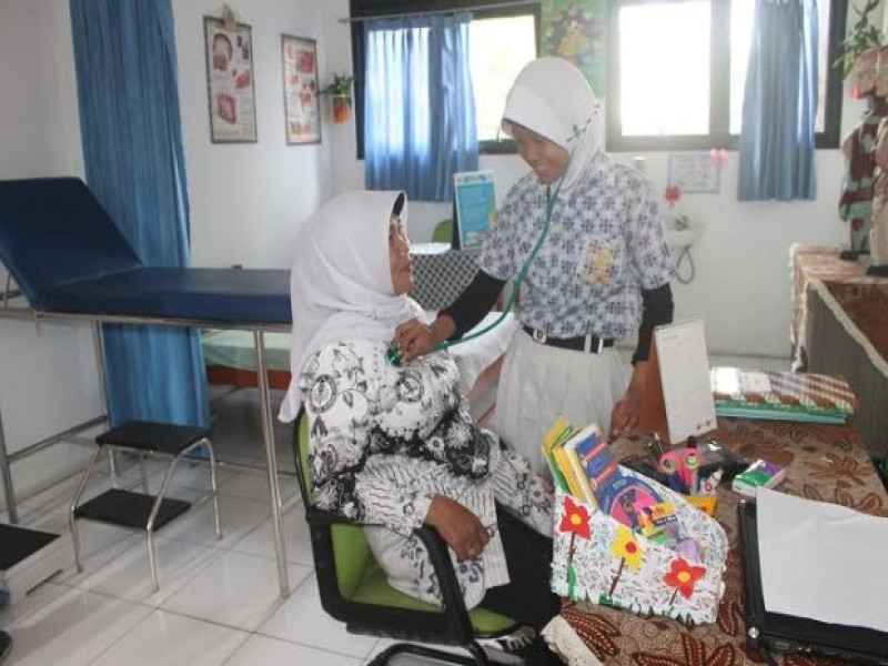 IMG-menang-lomba-sekolah-sehat-sdn-cipondoh-3-punya-uks-oke