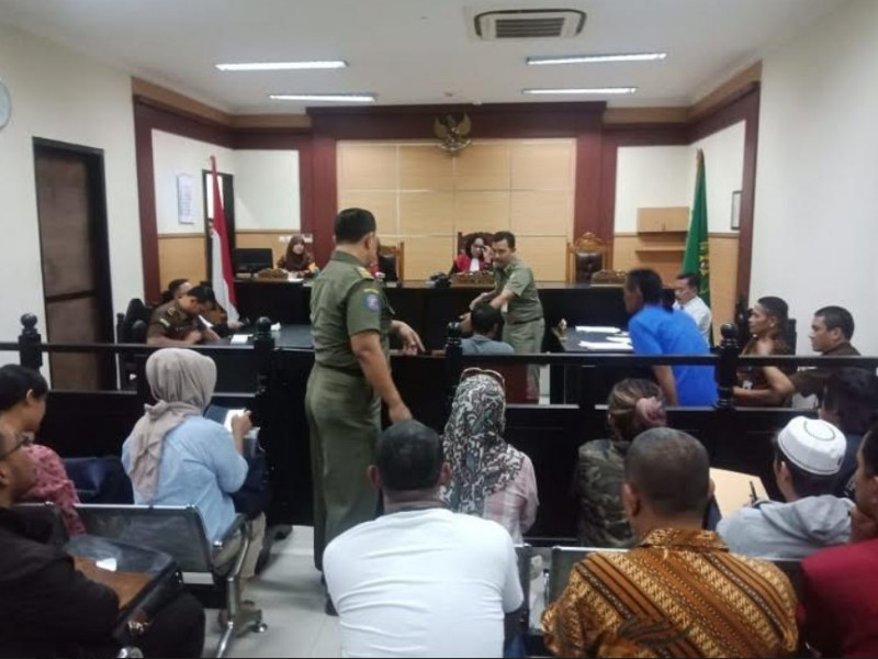 IMG-nekat-berjualan-di-area-terlarang-11-pkl-disidang-tipiring