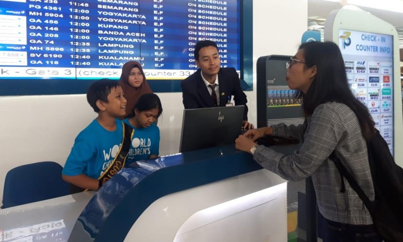 IMG-peringatan-hari-anak-se-dunia-di-bandara-soetta