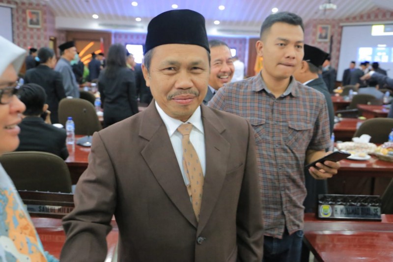 IMG-setelah-didesak-pemkot-pengembang-taman-royal-nyatakan-siap-perbaiki-jalan