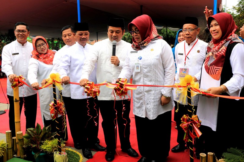 IMG-tumbuhkan-minat-baca-anak-pemkot-luncurkan-pojok-baca-di-sekolah