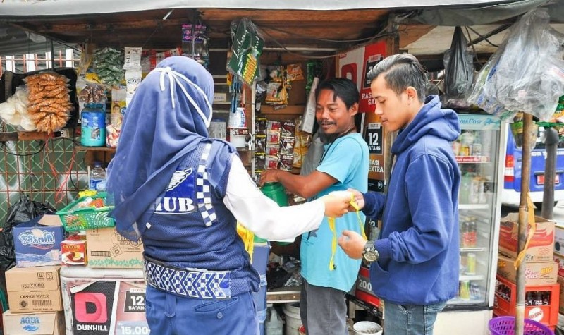 IMG-dishub-bagikan-masker-dan-sosialisasikan-physical-distancing