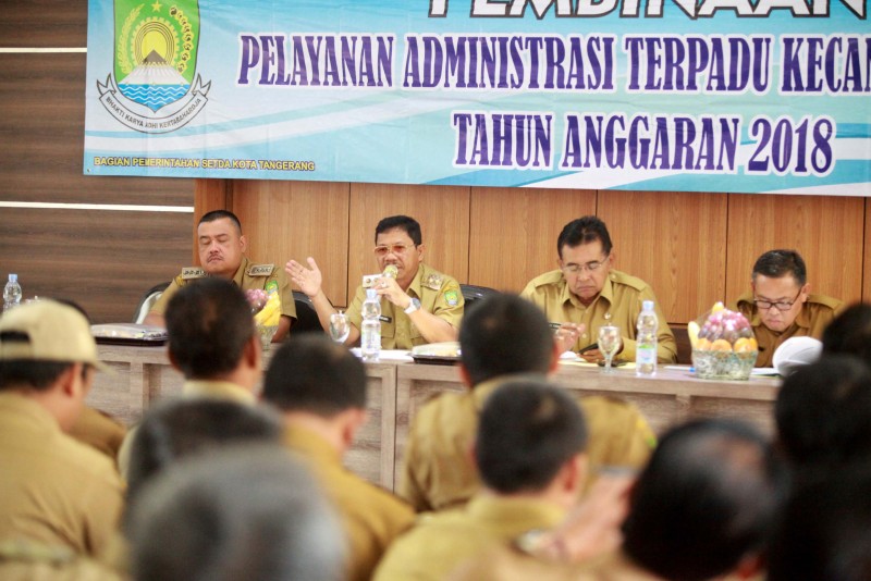 IMG-soal-paten-wakil-minta-birokrat-maksimal-layani-masyarakat