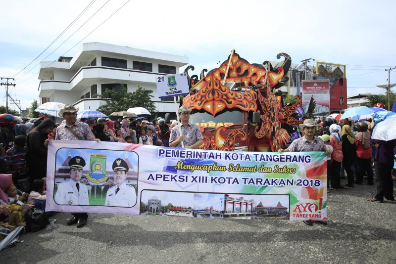 IMG-tangerang-fashion-carnaval-meriahkan-apeksi-di-tarakan