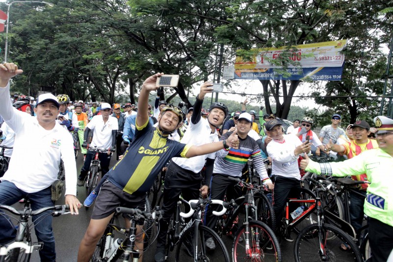 IMG-ikuti-funbike-ribuan-goweser-padati-jalanan-kota-tangerang