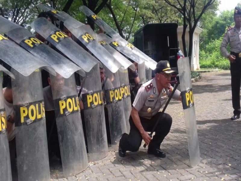 IMG-tingkatkan-kemampuan-anggota-rayon-2-polres-metro-tangerang-kota-gelar-pelatihan-dalmas-dan-tptkp