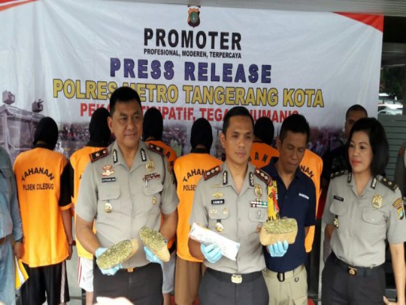 IMG-6-pengedar-ganja-ditangkap-tim-resmob-jajaran-polres-metro-tangerang-kota