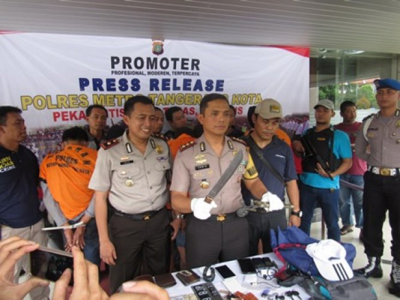 IMG-empat-pelaku-begal-motor-ditangkap-anggota-reskrim-polsek-cipondoh