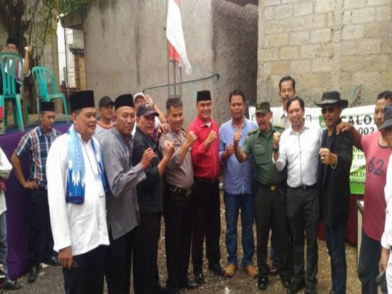 IMG-anggota-bhabinkamtibmas-polsek-cipondoh-pantau-pelaksanaan-pemilihan-ketua-rw-02-kelurahan-petir