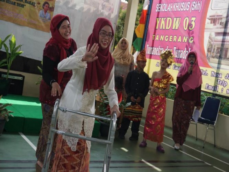 IMG-keceriaan-siswa-slb-rayakan-hari-kartini