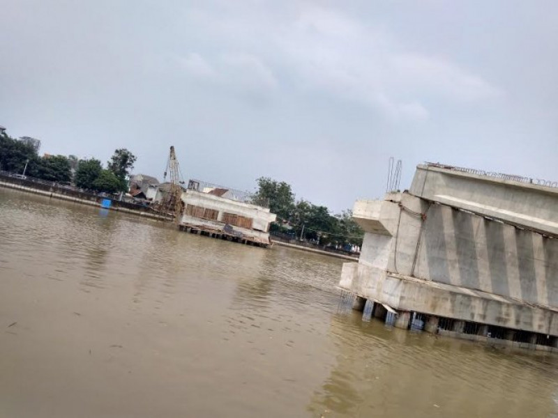 IMG-ini-penampakan-pondasi-jembatan-gatot-suprapto