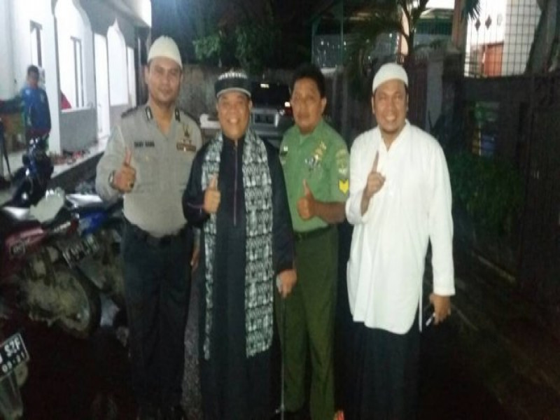 IMG-aipda-dany-bhabinkamtibmas-polsek-cipondoh-menghadiri-giat-tabligh-akbar-musholah-al-falah