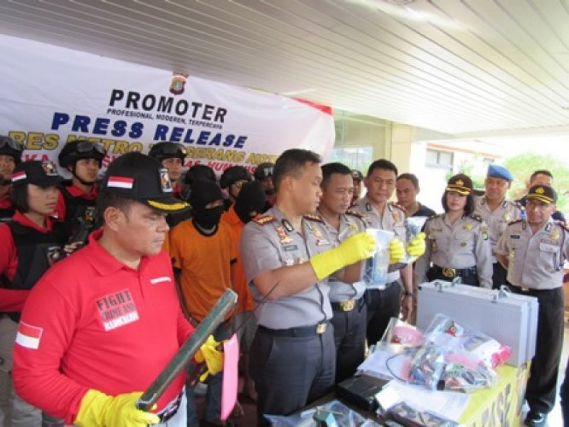 IMG-satreskrim-polres-metro-tangerang-bekuk-pelaku-pembunuhan