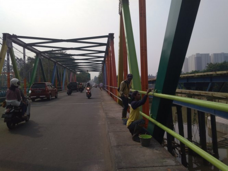 IMG-perawatan-berkala-jembatan-pelangi