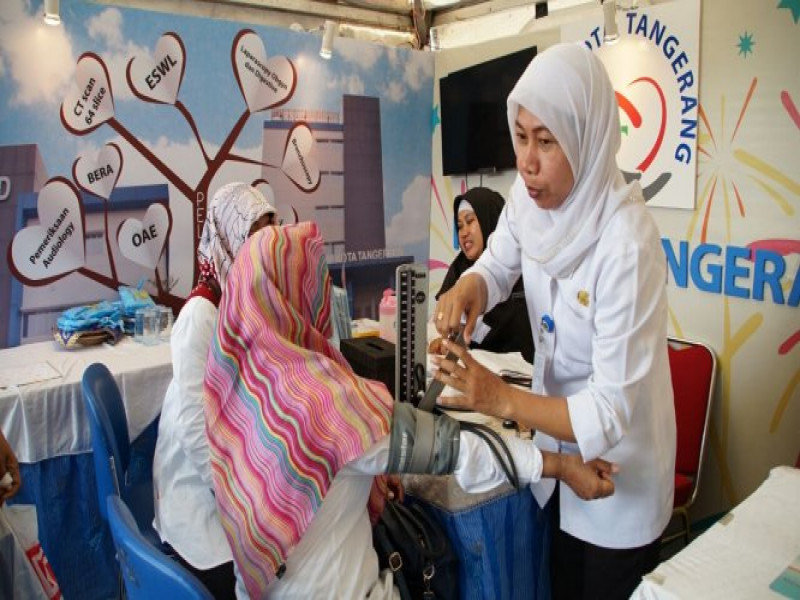 IMG-rsud-kota-tangerang-buka-konsultasi-gratis-di-festival-cisadane