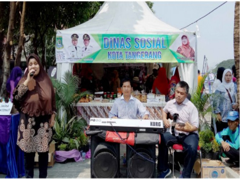 IMG-pemusik-difabel-hibur-pengunjung-festival-cisadane