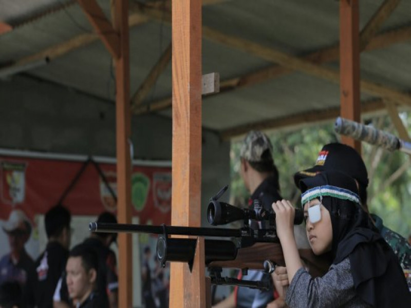 IMG-serunya-lomba-menembak-bersama-fokus-shooting-club