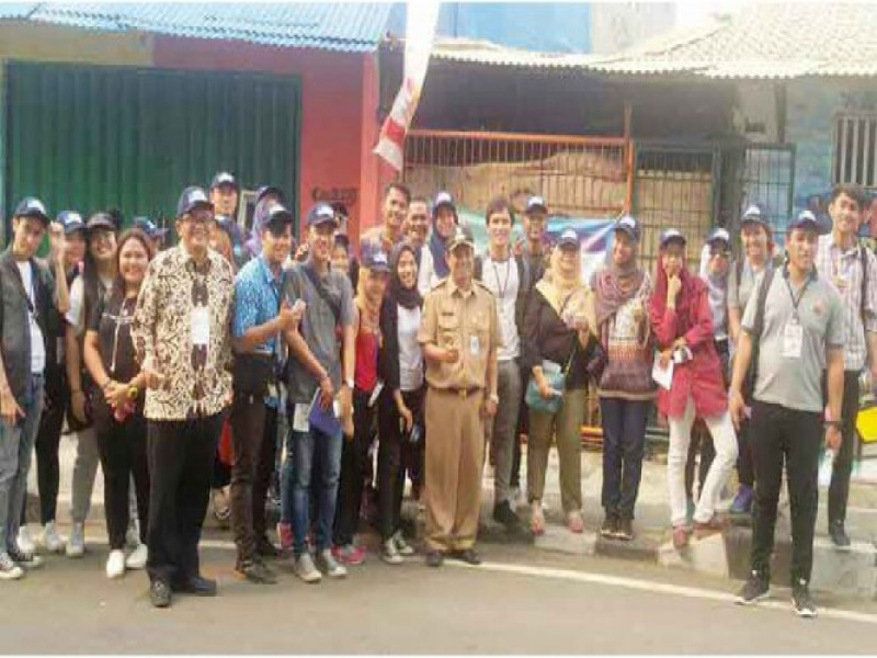 IMG-puluhan-mahasiswa-asean-kunjungi-kampung-bekelir