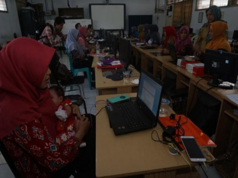 IMG-jadi-guru-produktif-belajarnya-di-smk-n-2-kota-tangerang