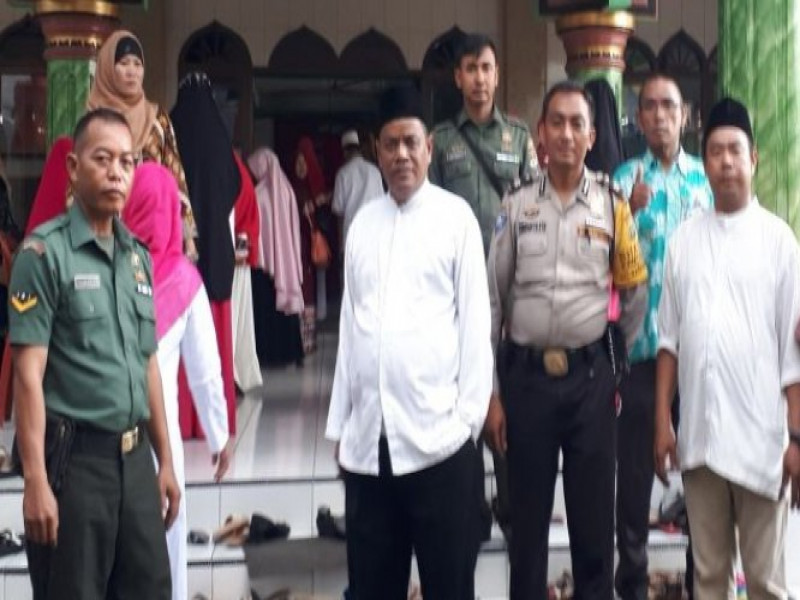 IMG-pengamanan-pengajian-bulanan-dan-santunan-anak-yatim-oleh-polsek-neglasari-di-masjid-daarul-muttaqin