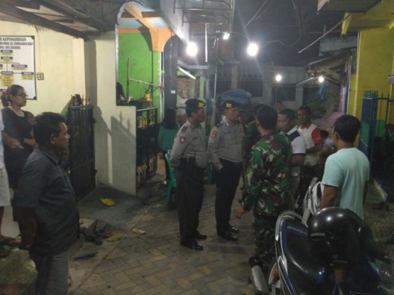 IMG-unit-sabhara-polsek-jatiuwung-melakukan-patroli-sambang-dialogis-dengan-warga-kav-pemda-bawah