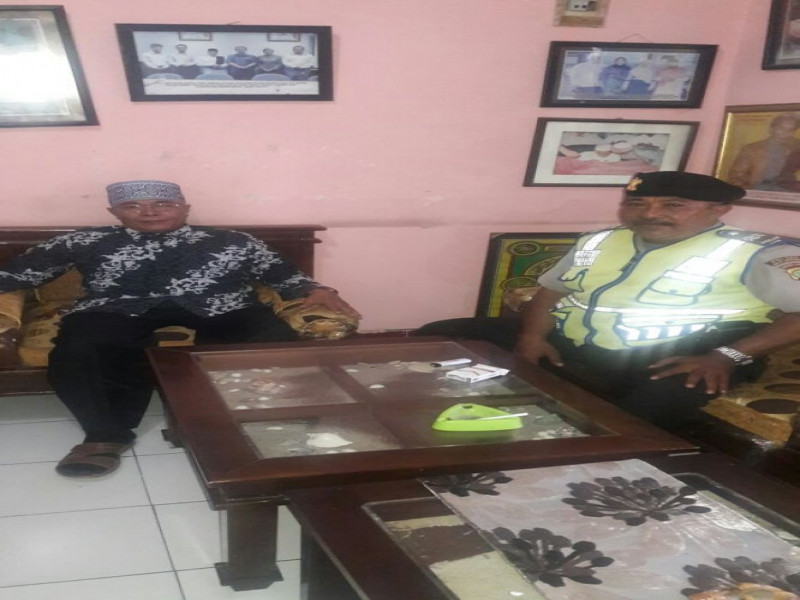 IMG-kapolsubsektor-palem-semi-polsek-jatiuwung-sambangi-majelis-dzikir-al-ikhlas