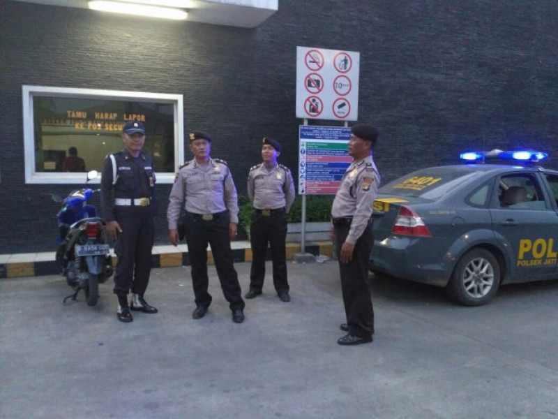 IMG-patroli-6404-unit-iii-sabhara-polsek-jatiuwung-patroli-dialogis-ke-pt-bt-cocoa