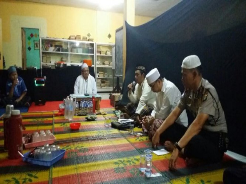 IMG-kanit-binmas-polsek-jatiuwung-melaksanakan-istigosah-dan-pengajian-sholawat-fatih-di-pesantren-al-husna