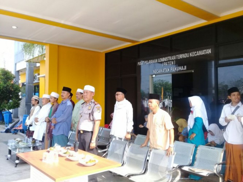 IMG-kapolsek-pakuhaji-akp-suyatno-sh-menghadiri-upacara-perayaan-hari-santri-nasional