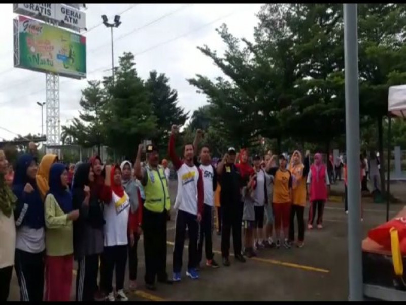 Kapolsubsektor Palem Semi Gelar Deklarasi Penolakan Hoax Bersama Masyarakat Cibodas