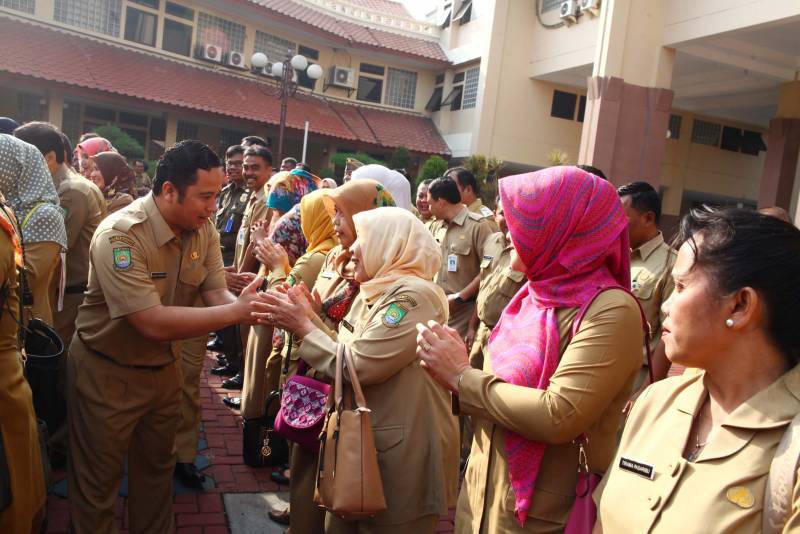 IMG-masuk-kerja-kembali-melayani-dan-tuntaskan-yang-tertunda