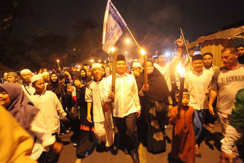 IMG-melihat-meriahnya-pawai-obor-di-kota-tangerang