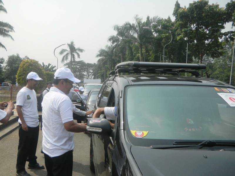 IMG-sekretaris-daerah-lepas-50-peserta-fun-rally-eco-driving