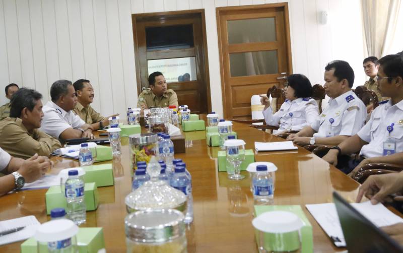 IMG-arief-sampaikan-usulan-pada-bptj