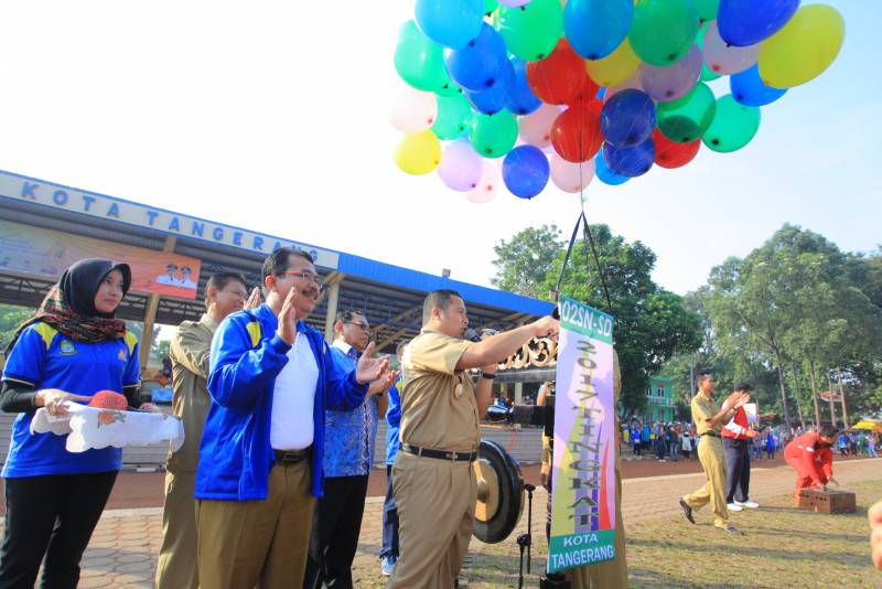 IMG-balon-barongsai-dan-ondel-ondel-warnai-pembukaan-o2sn-tingkat-sekolah-dasar