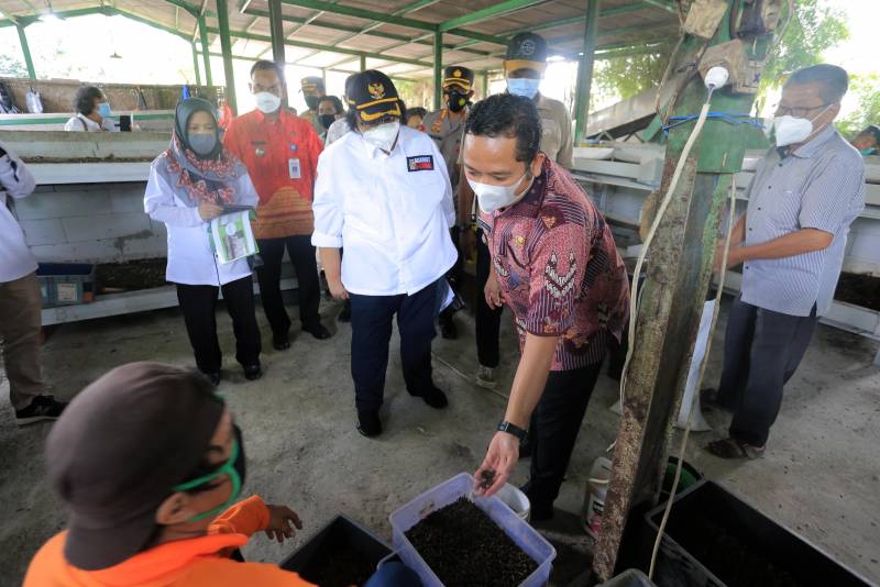 IMG-menteri-lhk-apresiasi-program-kampung-iklim-di-kota-tangerang