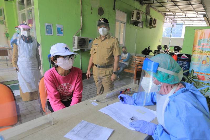 IMG-tingkatkan-testing-pemkot-lakukan-tes-swab-massal-di-kota-tangerang