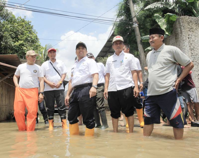 IMG-tanggulangi-banjir-wali-kota-juga-dorong-kesadaran-masyarakat