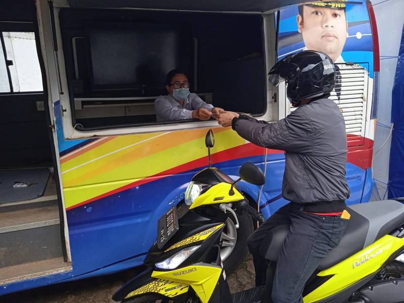 IMG-ambil-dokumen-lebih-mudah-lewat-layanan-drive-thru-dukcapil