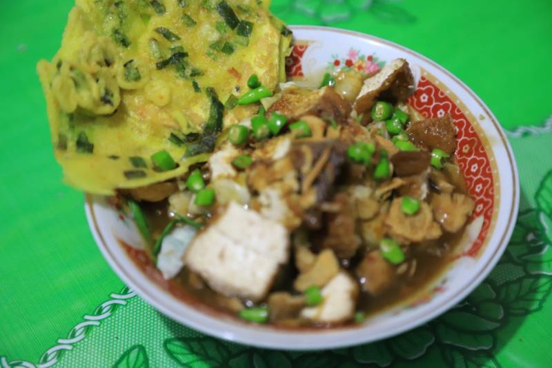 IMG-cobain-mie-ongklok-versi-tangerang