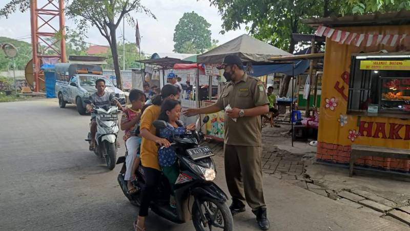 IMG-turun-ke-jalan-tak-lelah-kampanyekan-penerapan-prokes