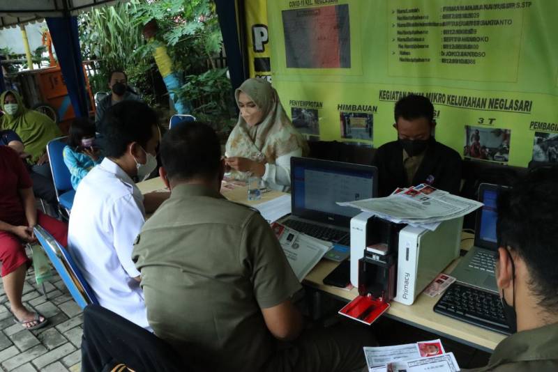 IMG-disdukcapil-keliling-berikan-pelayanan-adminduk-sehari-jadi