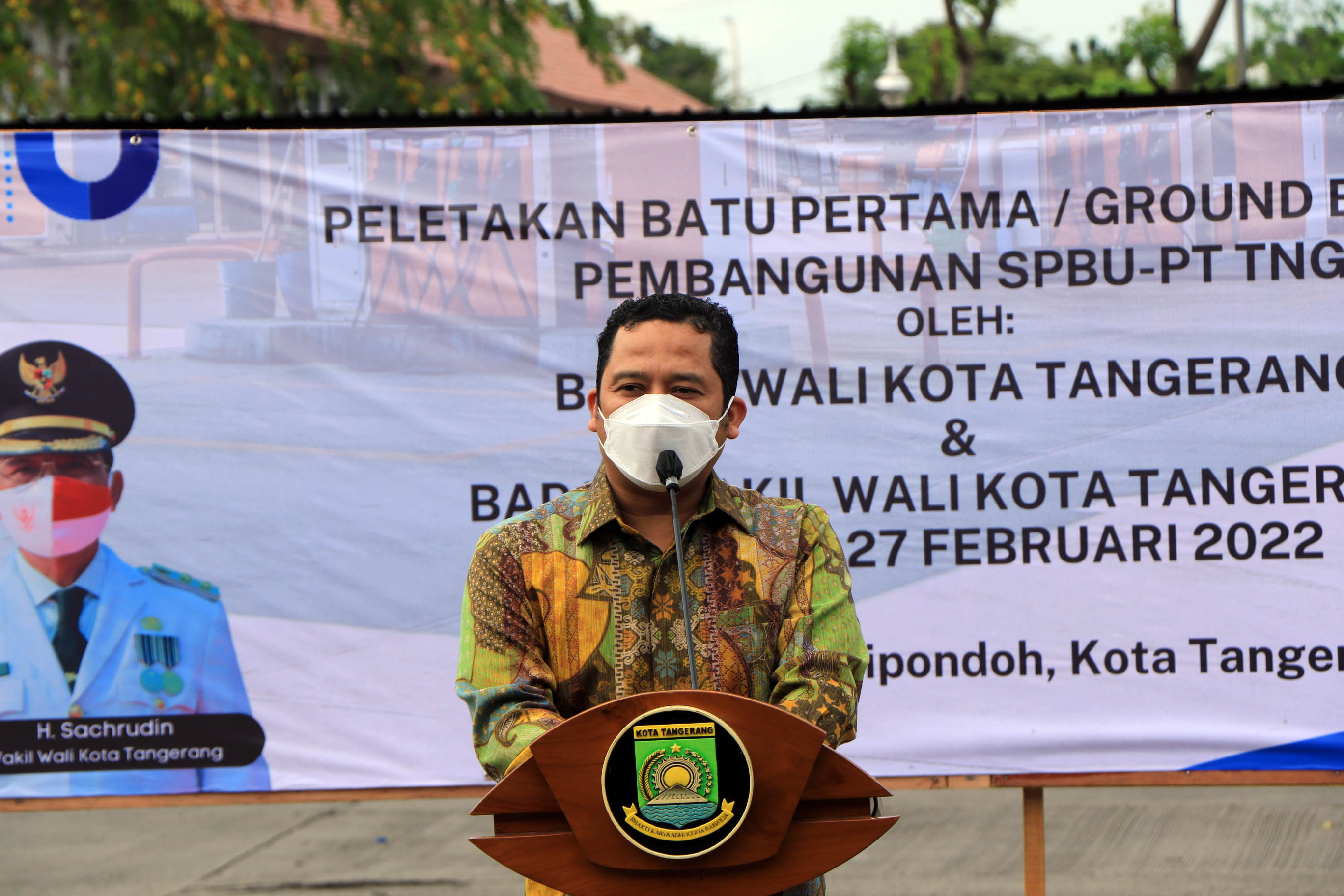 IMG-arief-resmikan-pembangunan-spbu-pt-tng-di-terminal-poris-plawad